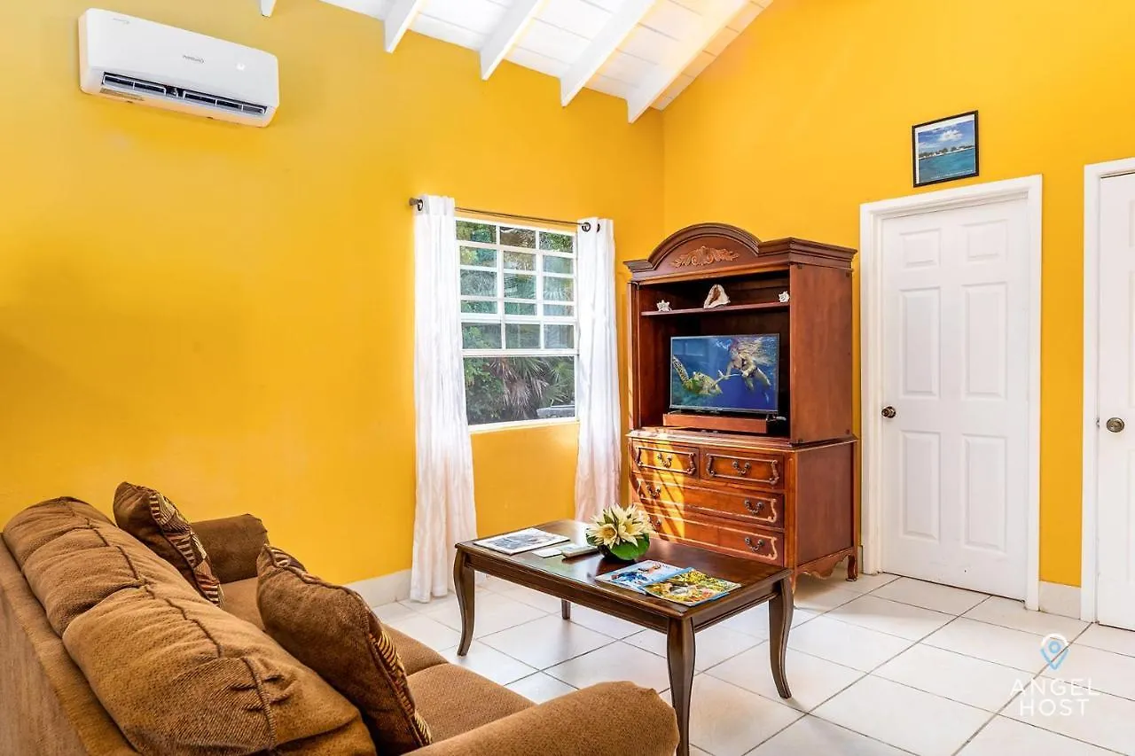 Holiday home Chalk Sound Beach Residences Near Sapodilla Bay Beach By Angel Host! Taylor Bay Beach